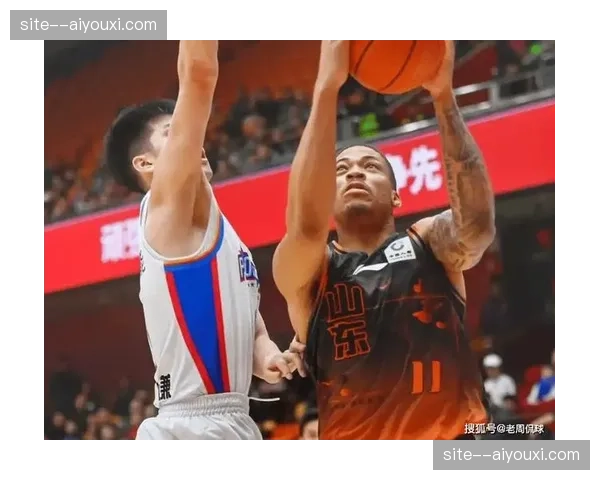 山东男篮进攻效率位列第四，但防守端失分过多制约整体战绩